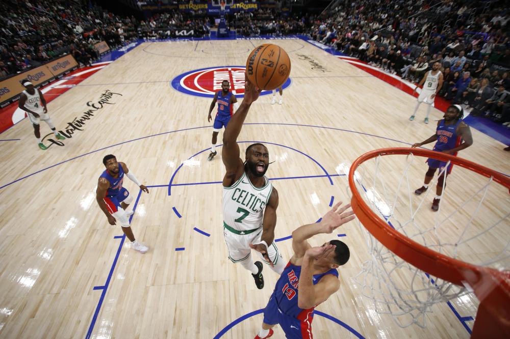 并迅速成为 并迅速成为