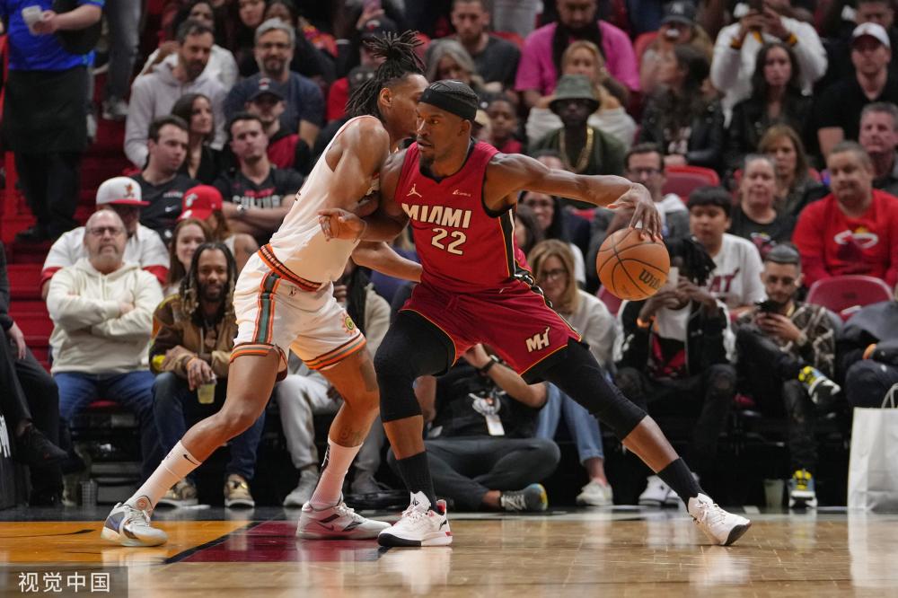 球队边路球 球队边路球