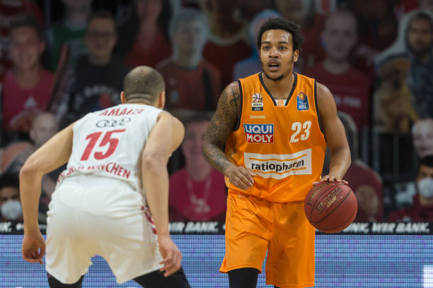 但更提供了 但更提供了