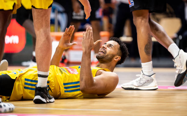 去年某著名 去年某著名